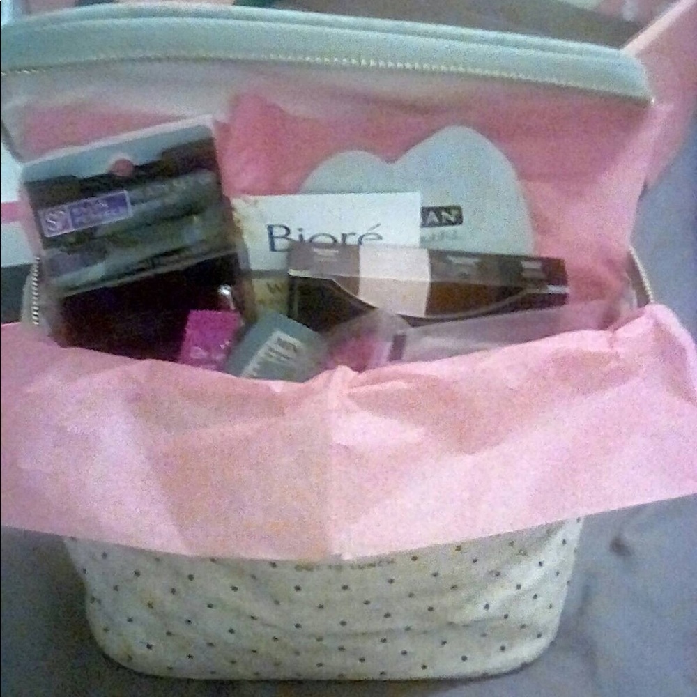 fully packed Kate Spade Lunch Tote